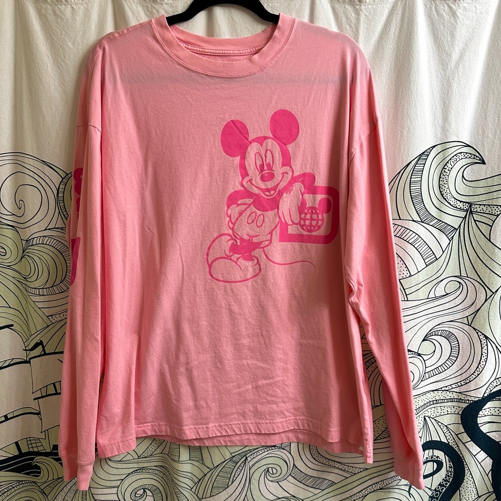Walt Disney World “Piglet pink” long sleeve